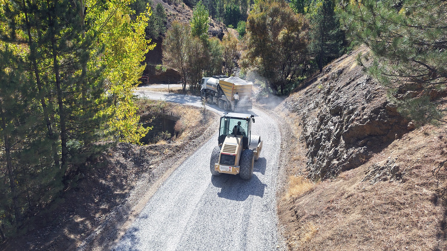 Büyükşehir’le Ekinözü Kırsalında Ulaşım Daha Modern (2)