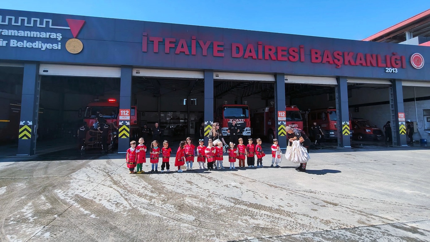 Çocuklar İtfaiyeciliği Yerinde Öğrendi (2)