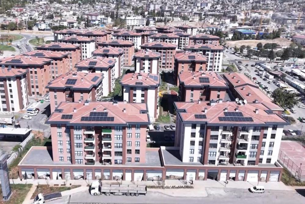 Depremin Simgesi Ebrar Sitesi Yeniden Doğdu 1