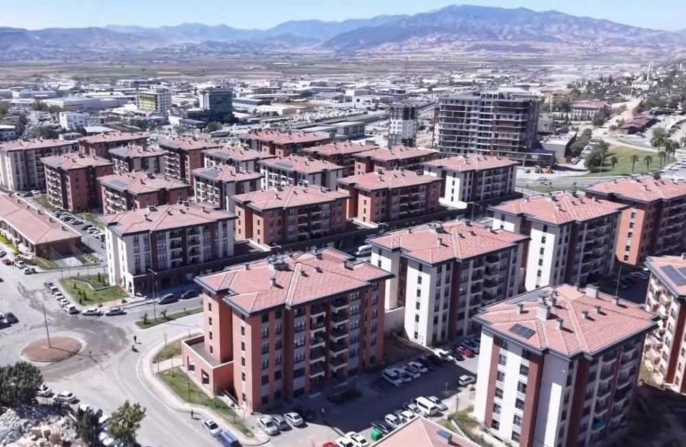 Depremin Simgesi Ebrar Sitesi Yeniden Doğdu 2