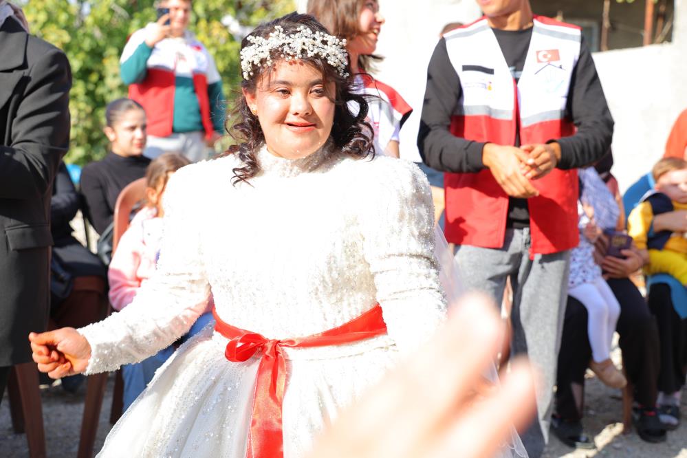 Down Sendromlu Melek'in Gelinlik Hayali Gerçek Oldu 6