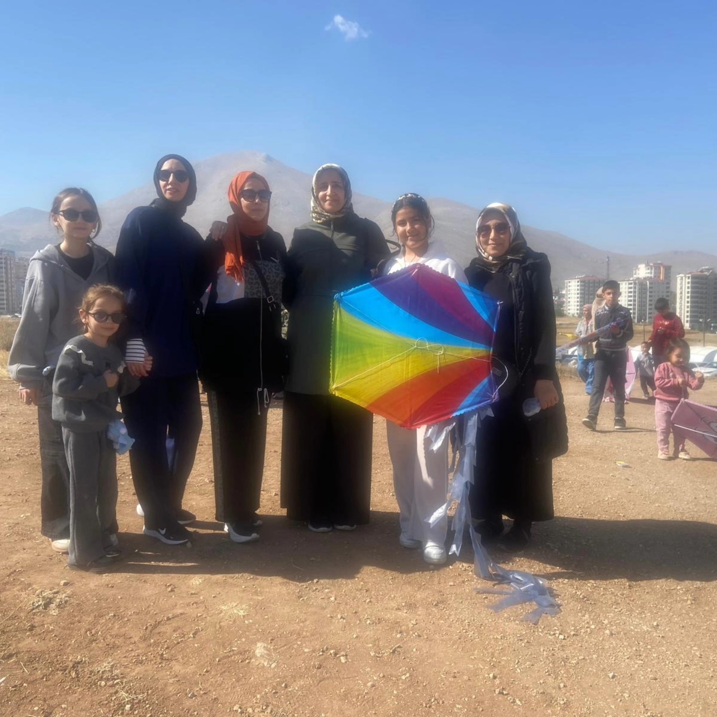 Elbistan’da Uçurtmalar Gökyüzüne Uçtu1