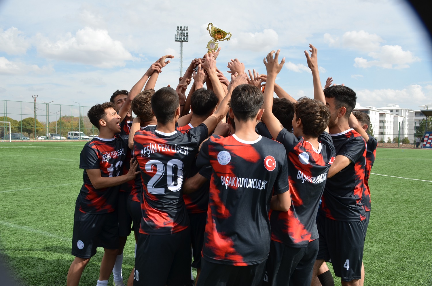 Final Maçı Nefes Kesti Fen Lisesi Penaltılarda Şampiyon Oldu (4)