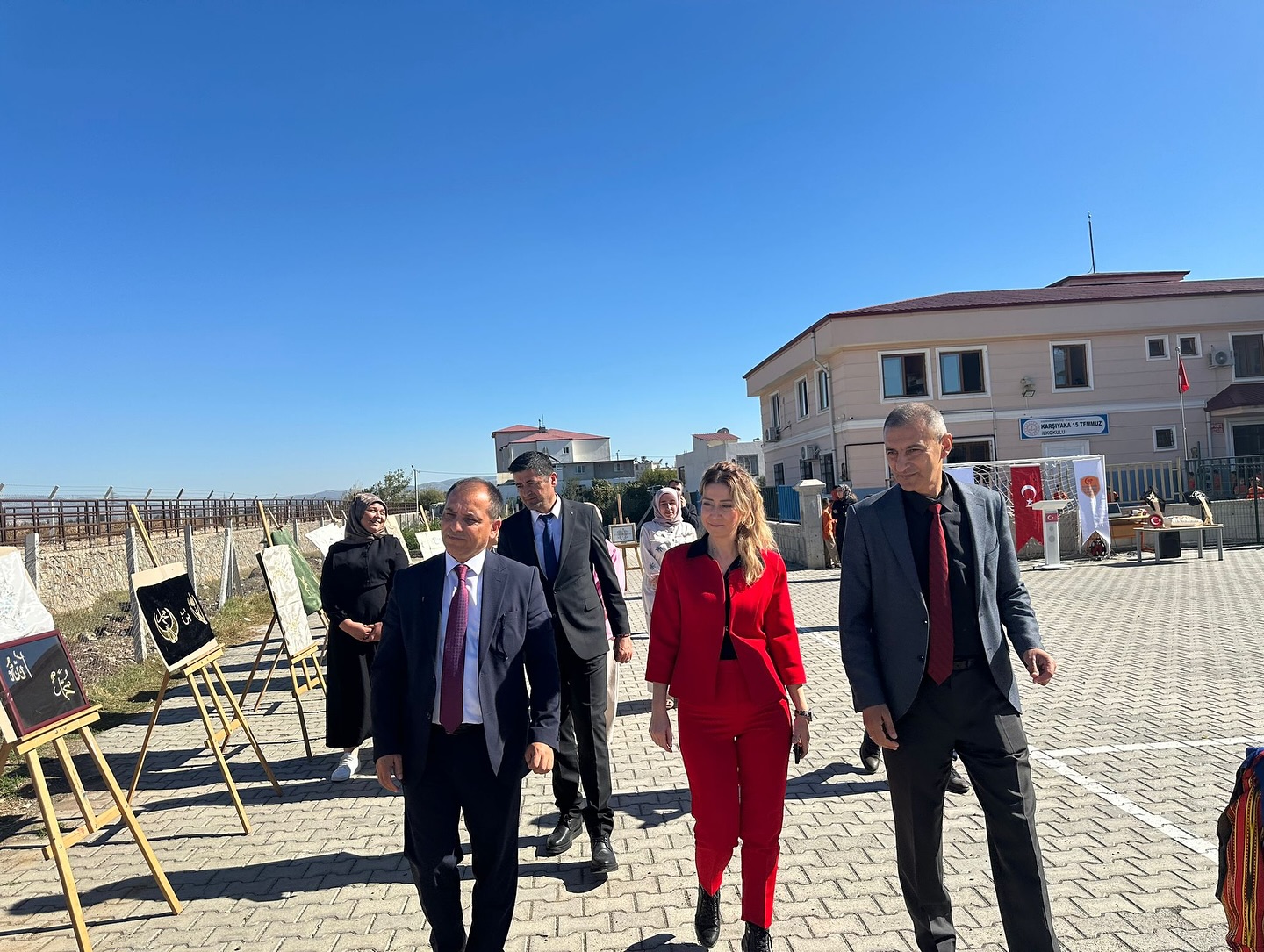 İl Millî Eğitim Müdürü Baydur’dan El Sanatları Sergisine Ziyaret2