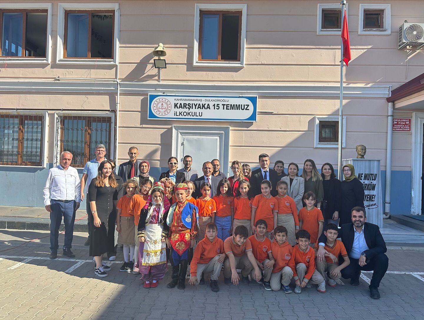 İl Millî Eğitim Müdürü Baydur’dan El Sanatları Sergisine Ziyaret4