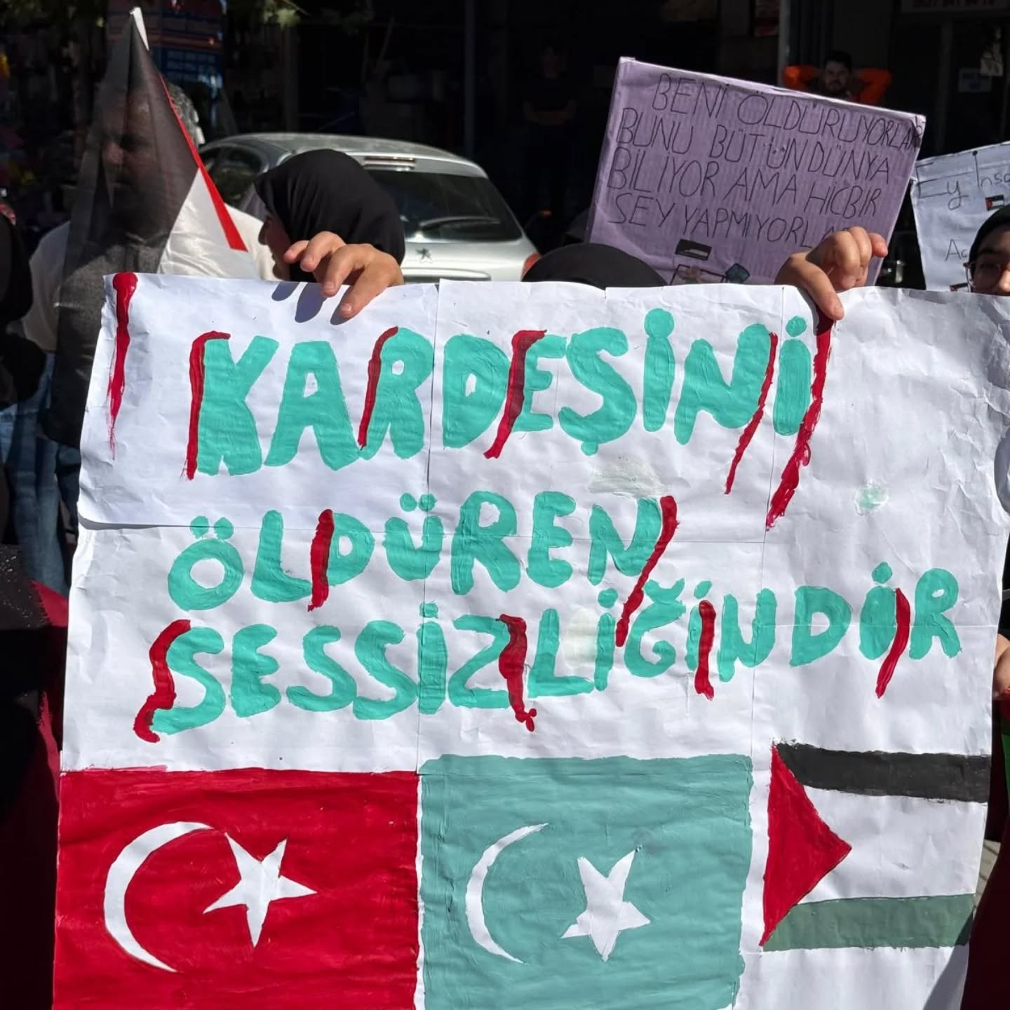 Ilıca İmam Hatip Ortaokulu’ndan Gazze’ye Destek Yürüyüşü3
