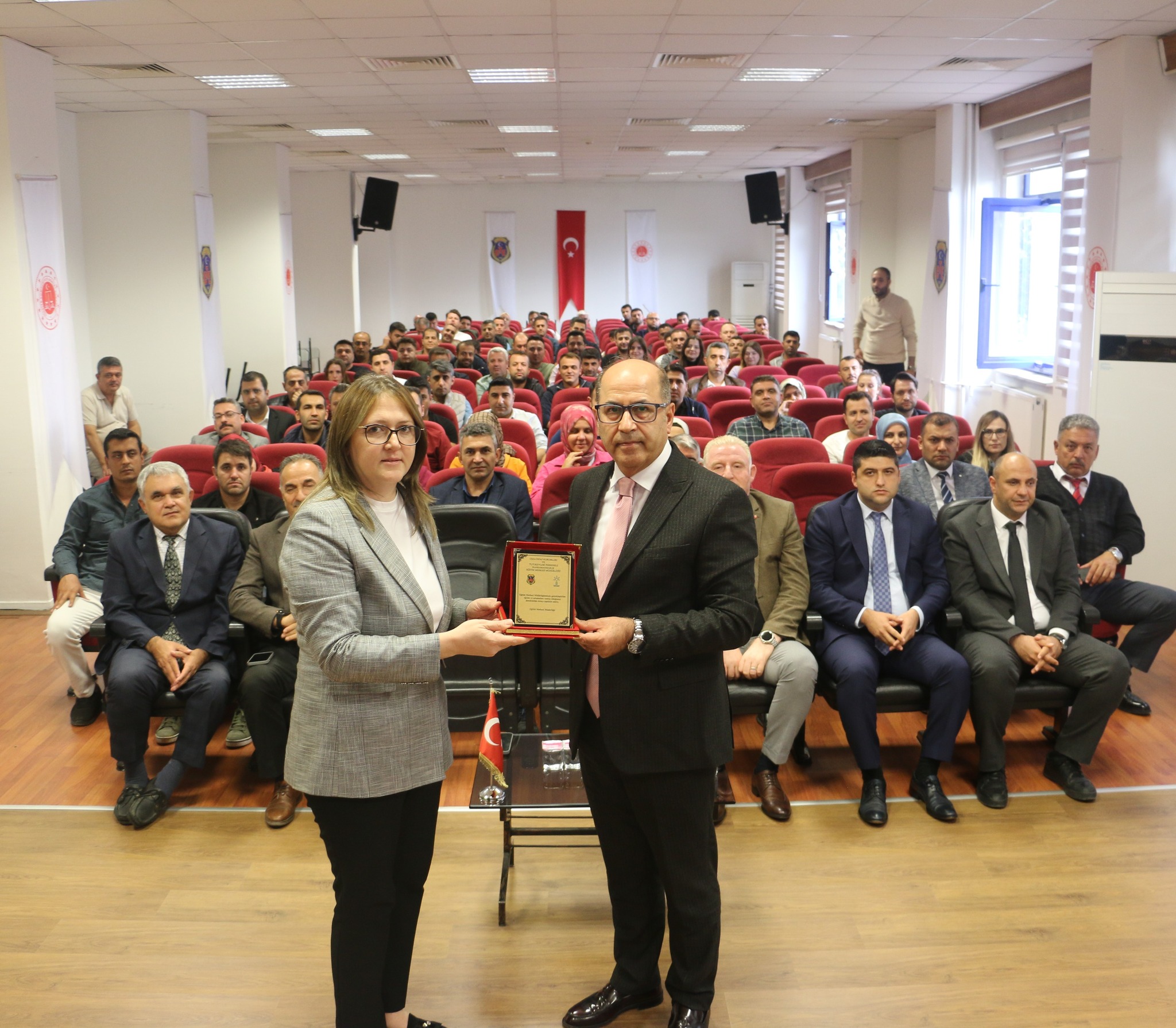 Kahramanmaraş Personel Eğitim Merkezinde “29 Ekim Cumhuriyet Bayramı” Konulu Konferans Düzenlendi1