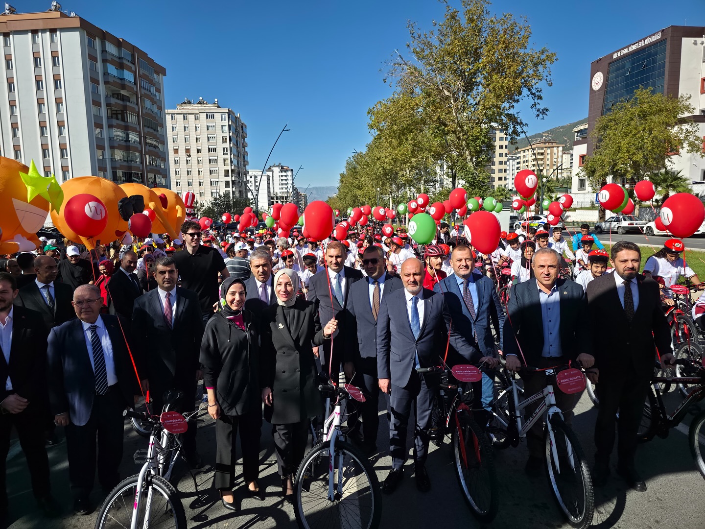 Kahramanmaraş’ta 100 Yetim Çocuğa Bisiklet Hediye Edildi1