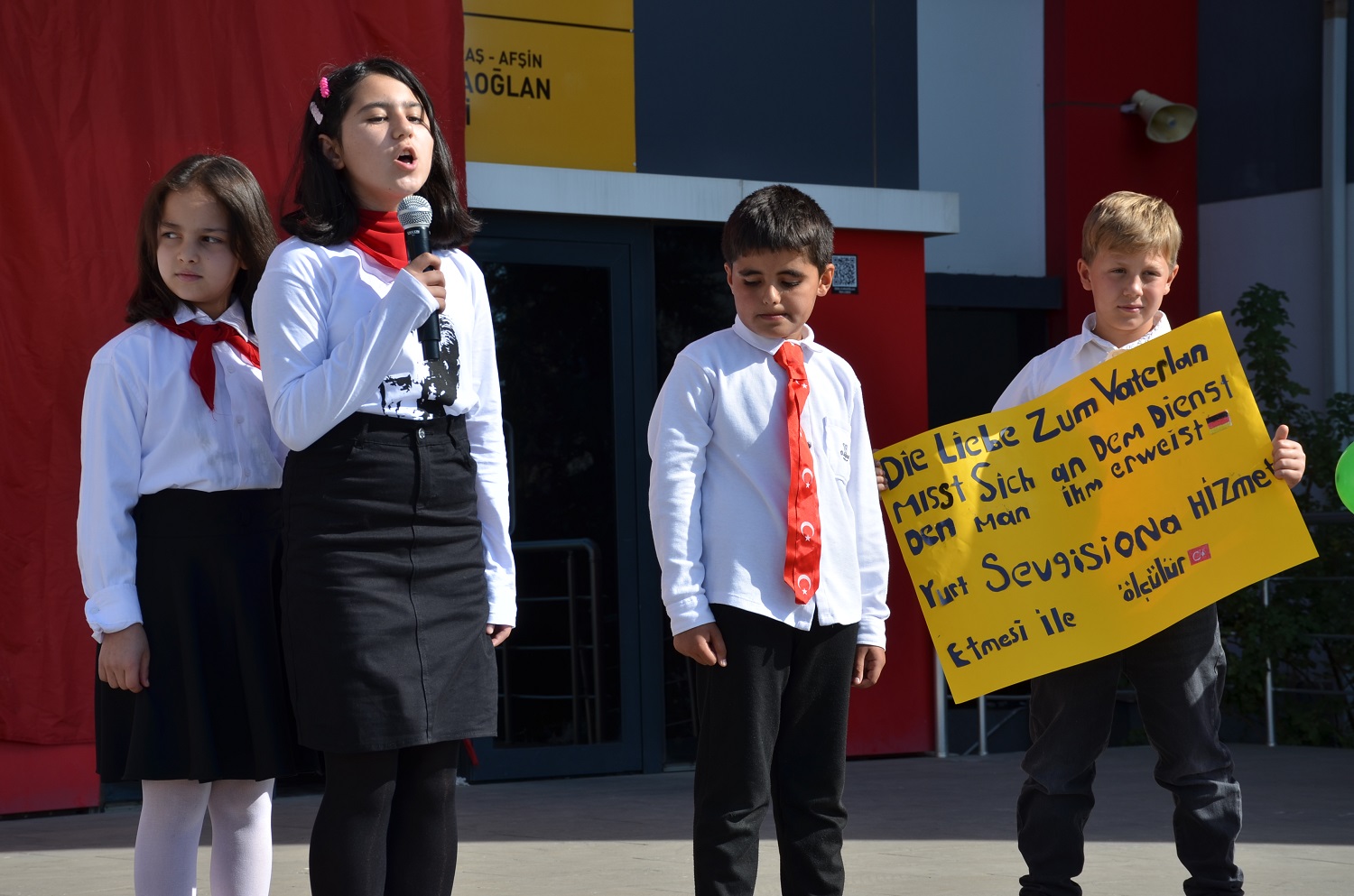 Karaoğlan Koleji’nde Cumhuriyetin 102. Yılı Coşkuyla Kutlandı (23)