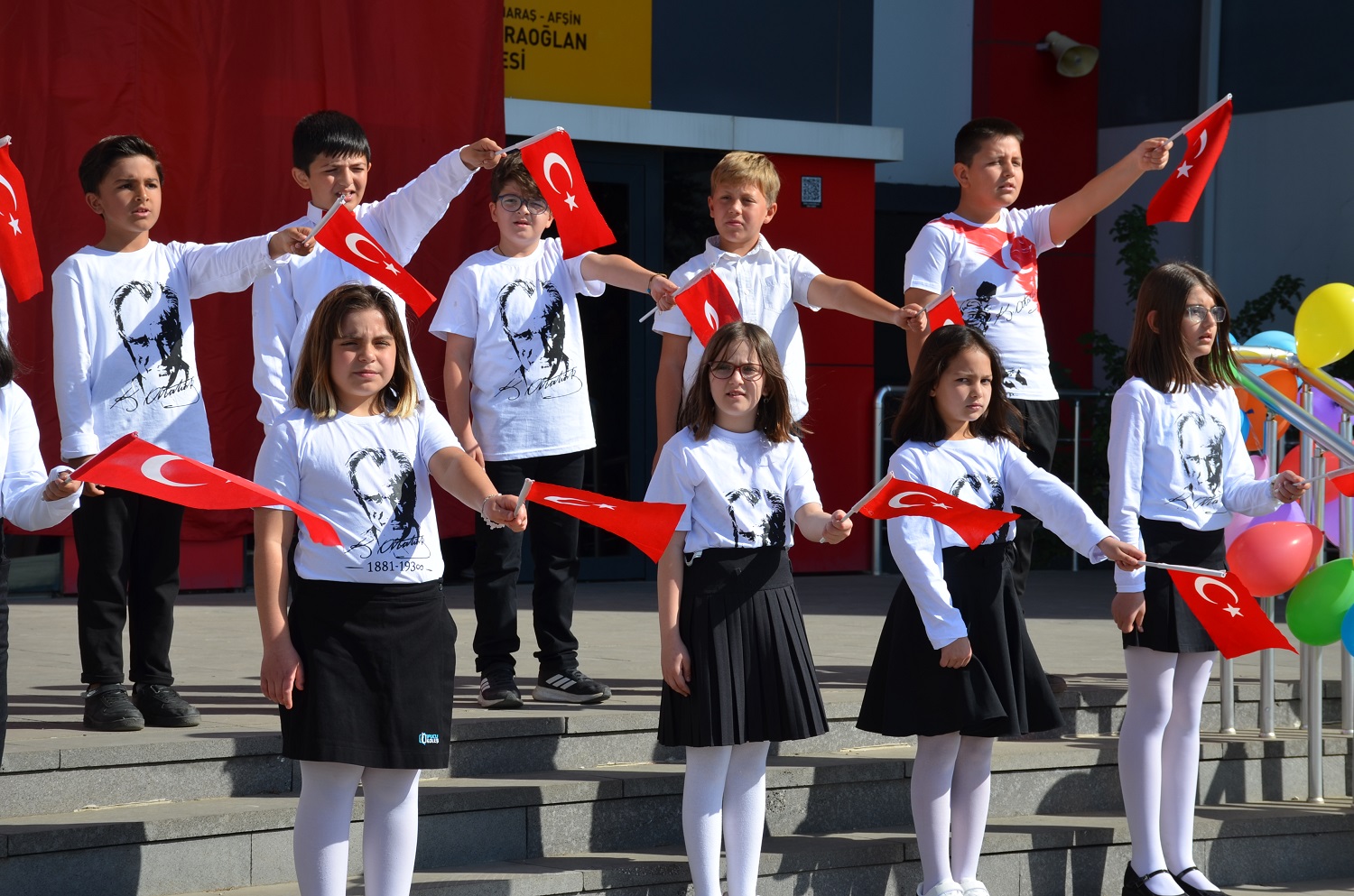 Karaoğlan Koleji’nde Cumhuriyetin 102. Yılı Coşkuyla Kutlandı (25)