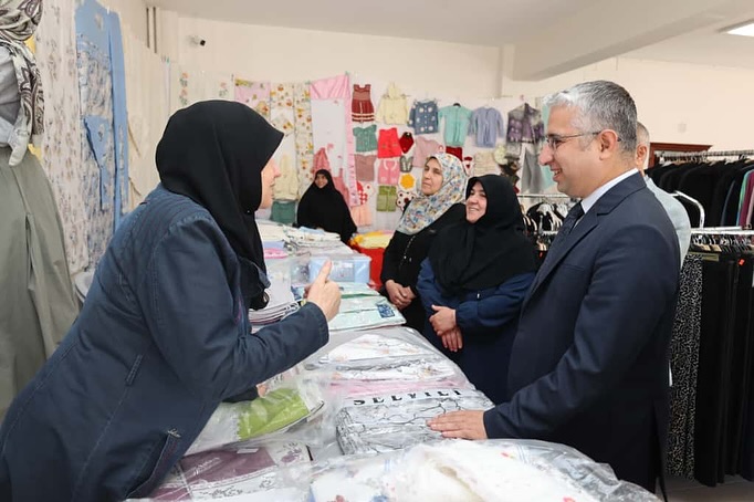 Kaymakam Demirel Ve Başkan Gürbüz’den Hayır Kermesine Destek1