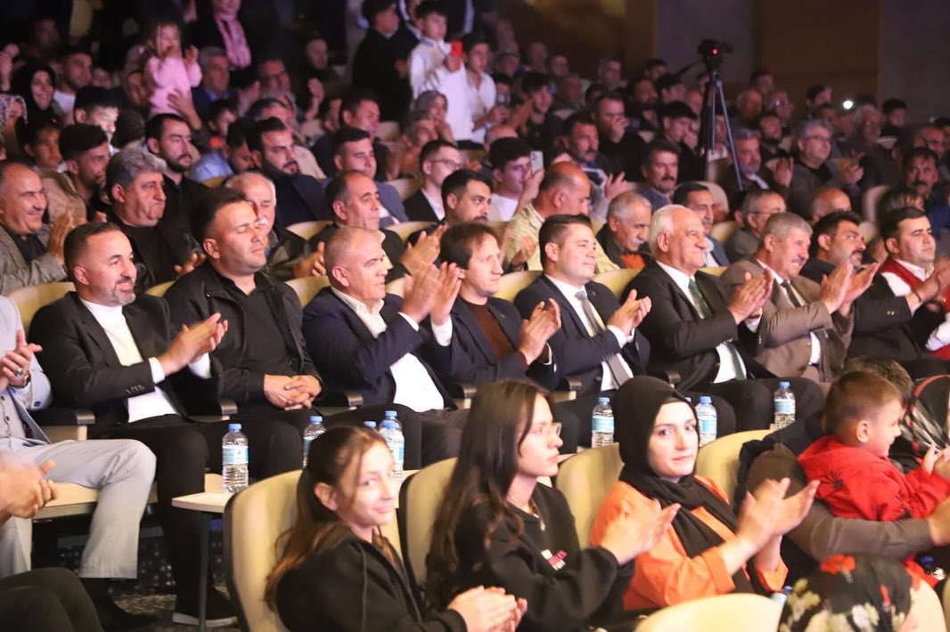 Kızılcık Derneği’nden Unutulmaz Sıra Gecesi Etkinliği (9)