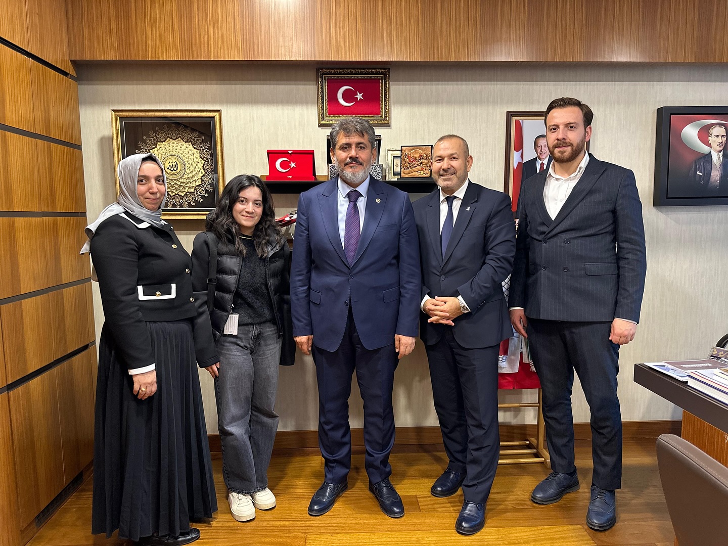 Milletvekili Debgici'den Meclis’te Yoğun Ziyaret Trafiği (1)