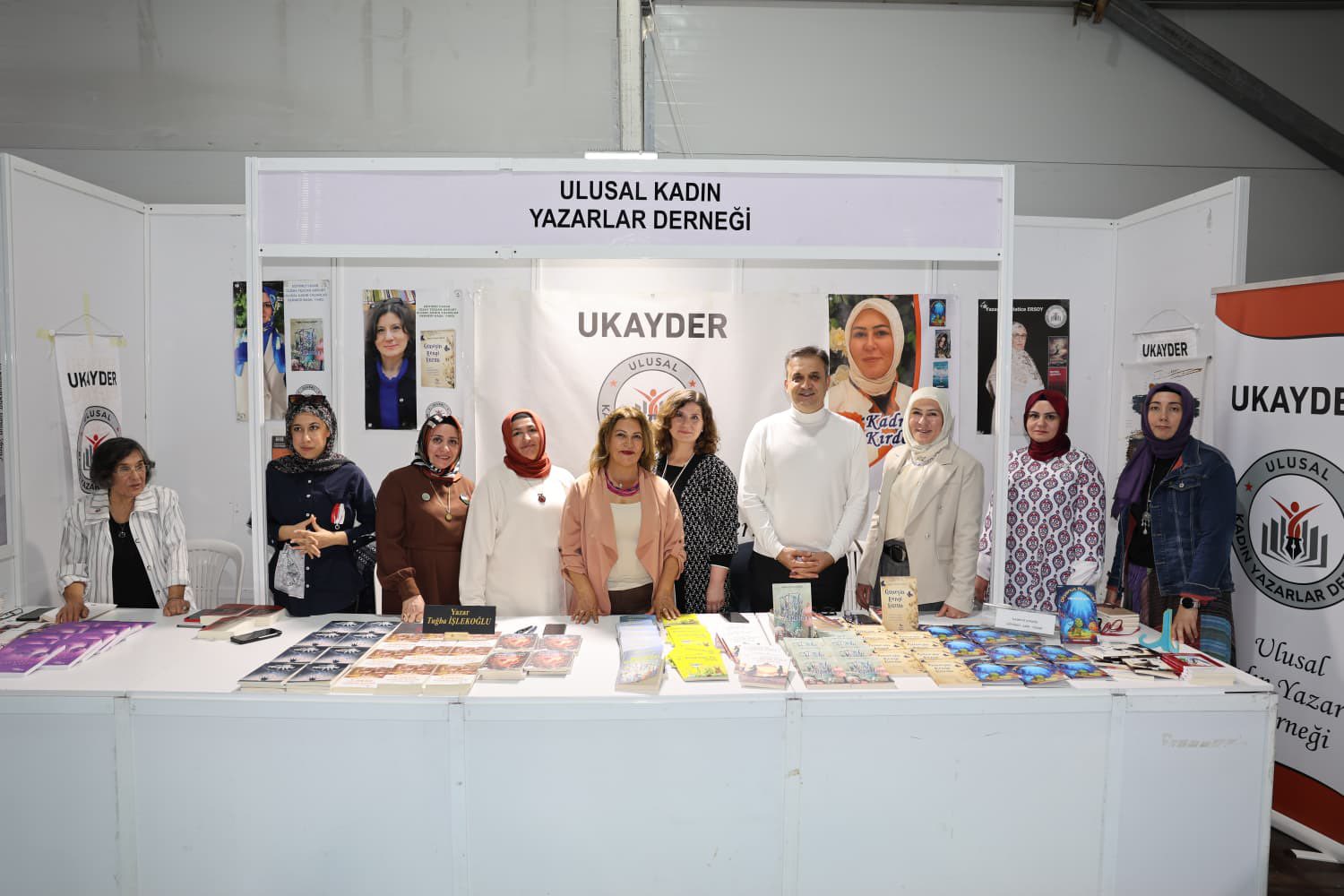 Milletvekili Kurt 10. Uluslararası Kahramanmaraş Kitap Fuarı’na Katıldı2