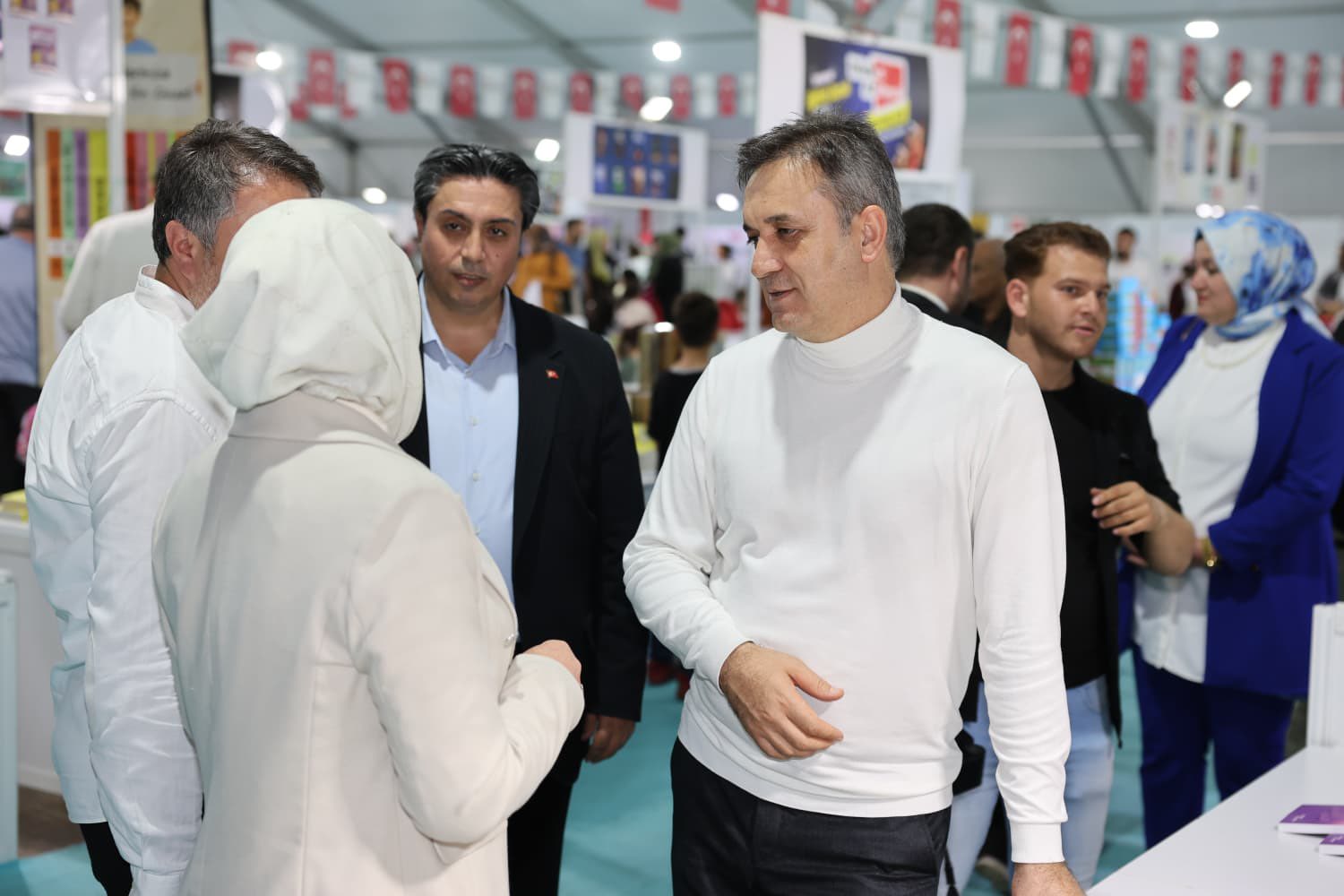 Milletvekili Kurt 10. Uluslararası Kahramanmaraş Kitap Fuarı’na Katıldı3