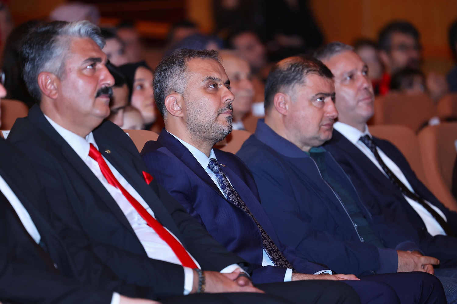 Onikişubat Belediyesi’nin Kahramanlık Türküleriyle Cumhuriyet Konseri’ne Yoğun İlgi (1)