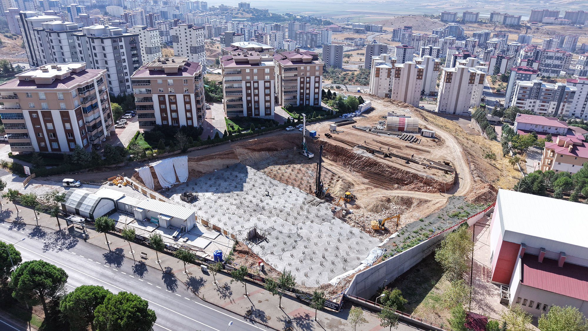Şehrin Yeni Gençlik Üssünün Yapımı Hızla Sürüyor (3)