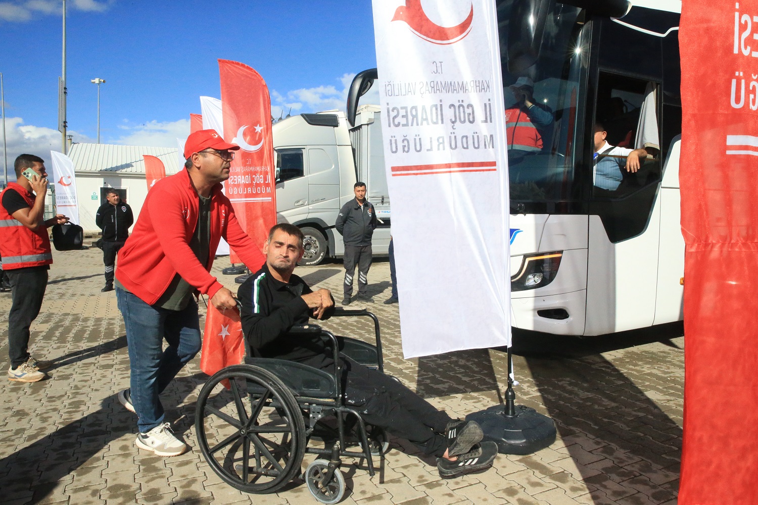 Suriyeliler Memleketine Dönüyo (1)