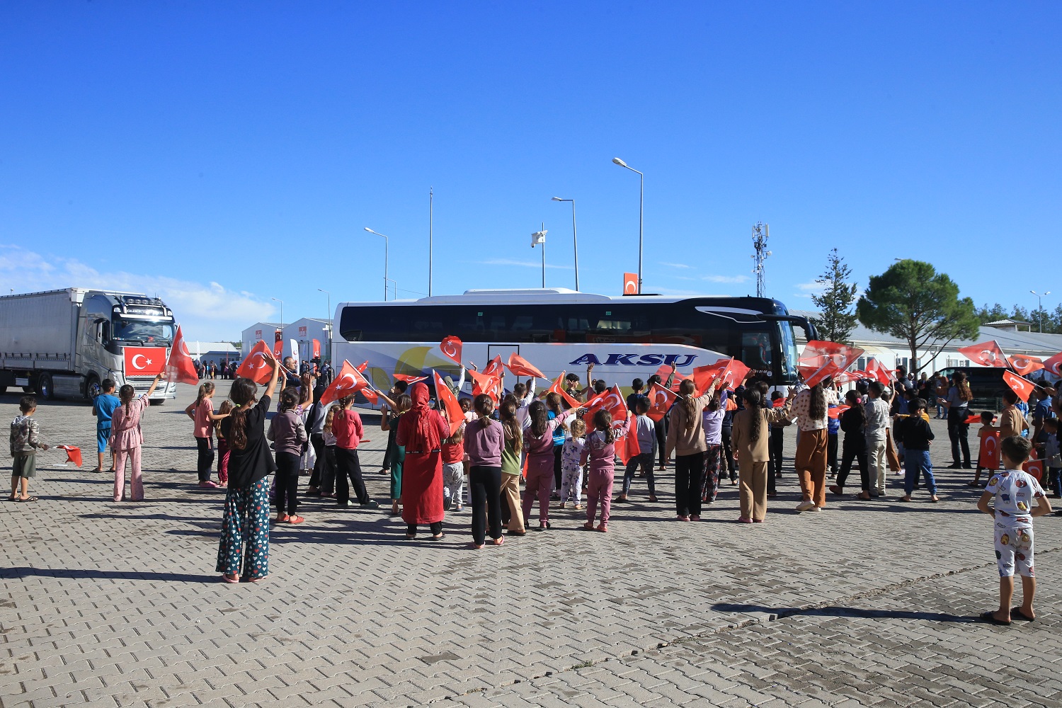 Suriyeliler Memleketine Dönüyo (4)