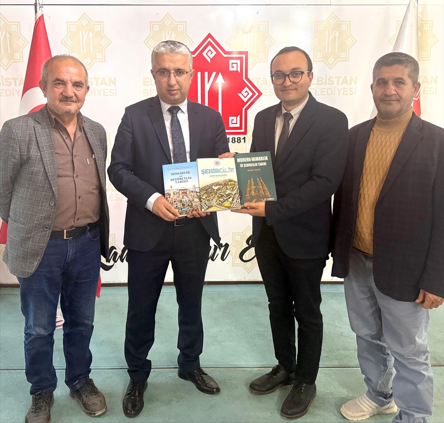 Tarihçi Yazar Orhan Saydam’dan Anlamlı Ziyaret1