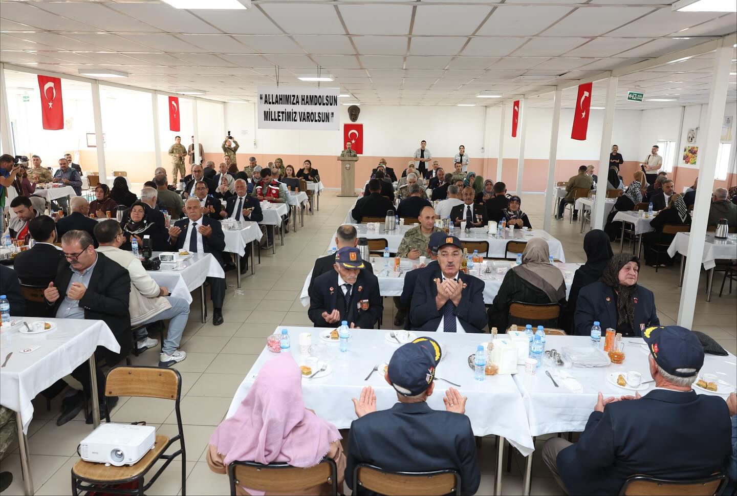 Vali Ünlüer, Şehit Aileleri Ve Gazilerle Buluştu (1)