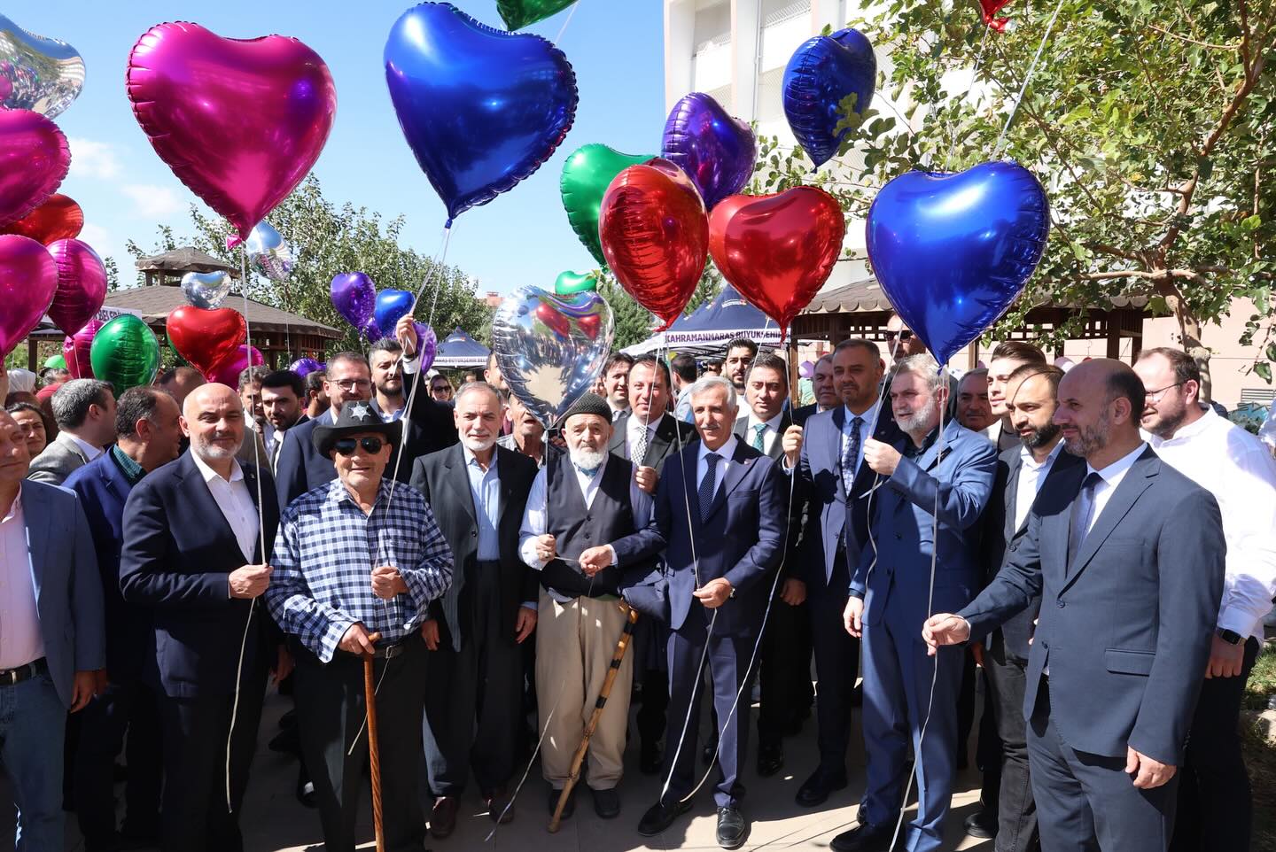 Vali Ünlüer’den El Sanatları Kermesi Ziyareti1