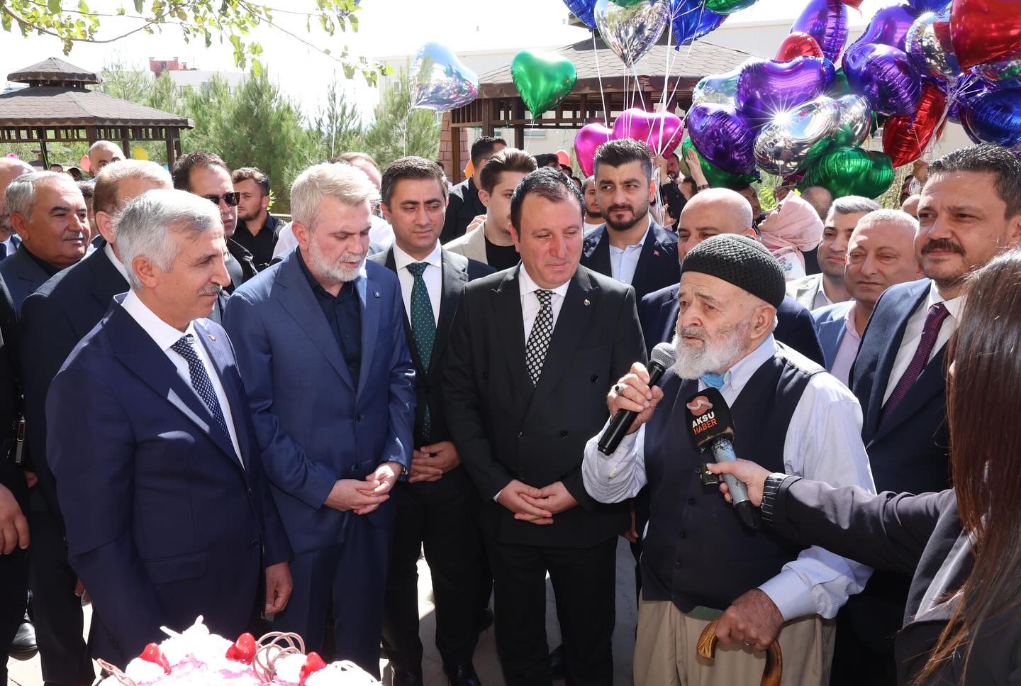 Vali Ünlüer’den El Sanatları Kermesi Ziyareti2