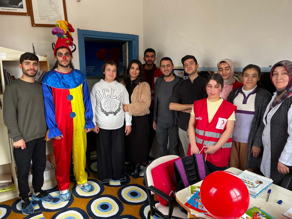 Afşin Genç Kızılay Ve Afşin Sağlık Yüksekokulundan Özel Çocuklara Eğlence Ve Eğitim Etkinliği 5