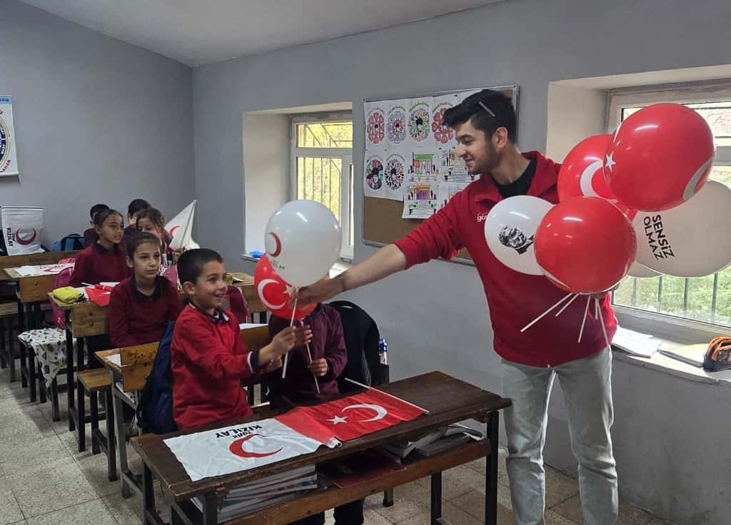Afşin Genç Kızılay Ve Asy’den Miniklere Sağlık Bilinci Etkinliği
