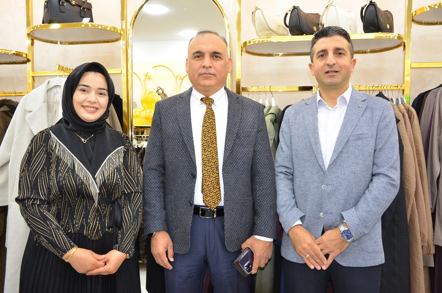 Afşin’de Altın Eşarp Ve Tesettür Hizmete Açıldı (14)