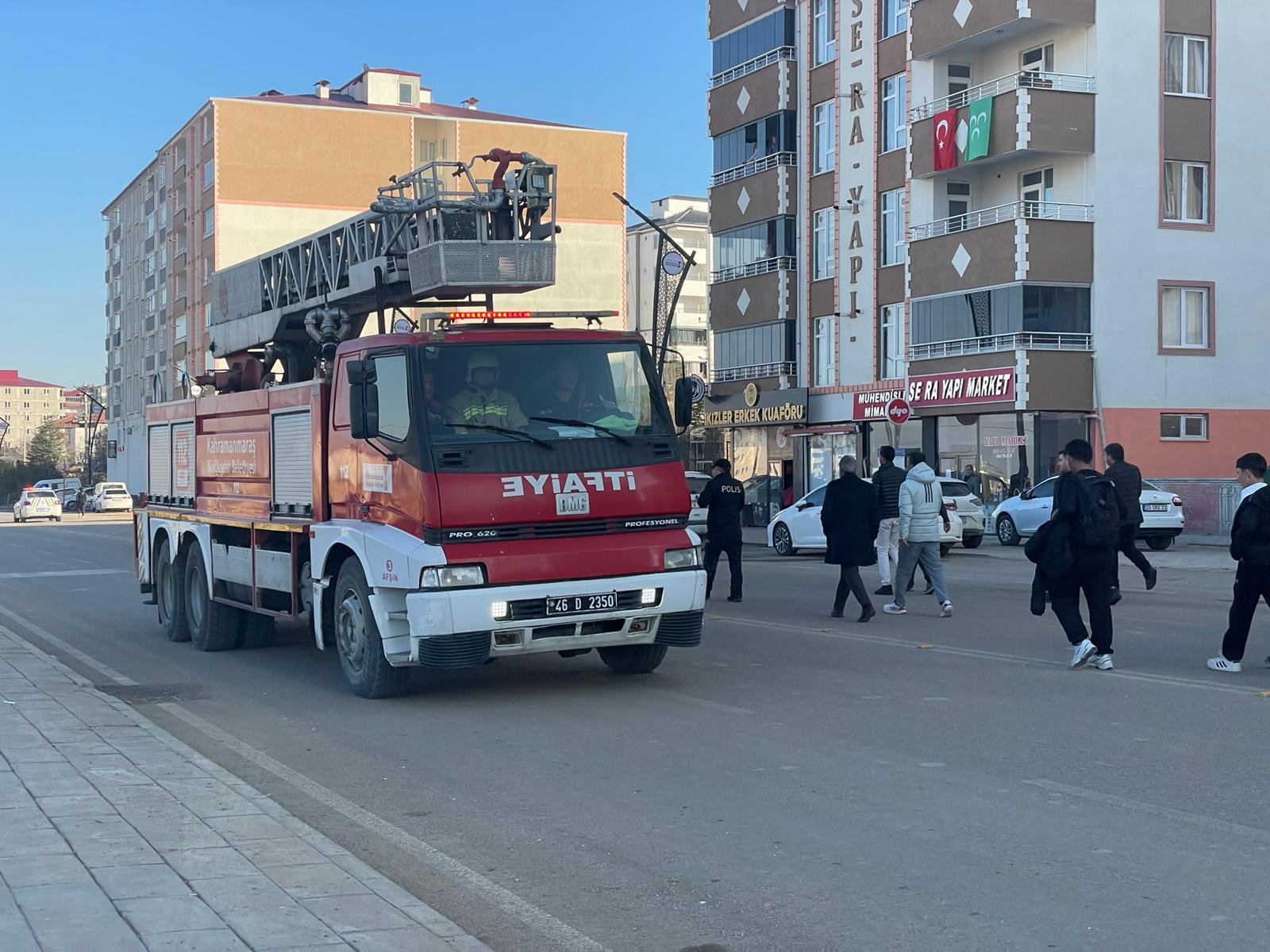 Afşin’de Arsada Çıkan Yangın Söndürüldü (3)