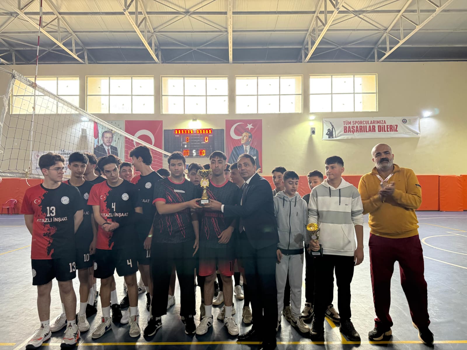 Afşin’de Gençler Erkek Voleybol Müsabakaları Sona Erdi Şampiyon Afşin Fen Lisesi1