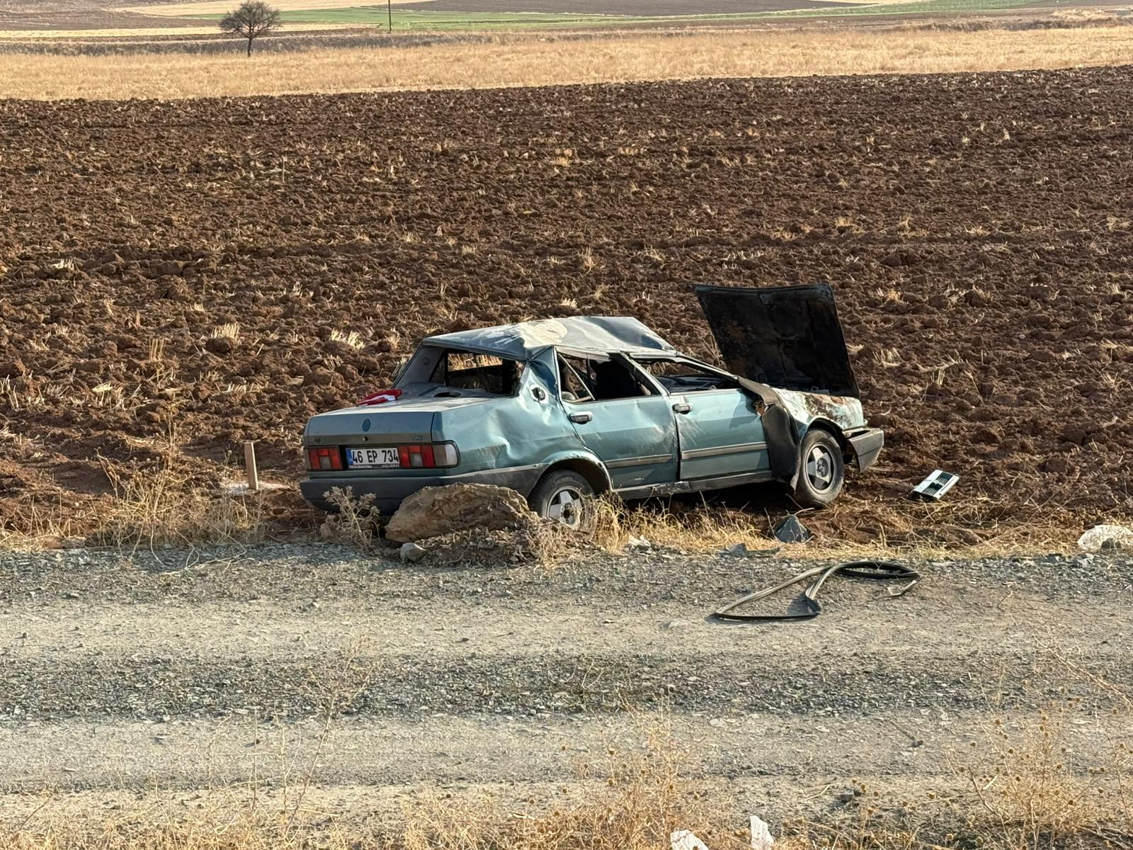 Afşin’de Kontrolden Çıkan Otomobil Takla Attı 1 Yaralı (2)