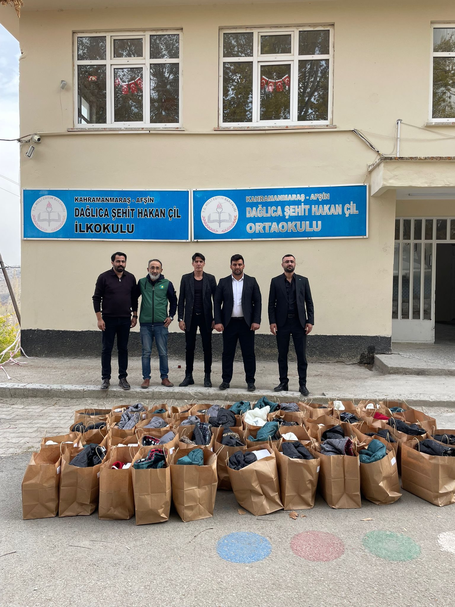 Afşin’de Öğrencilere Bot Ve Mont Hediye Edildi2