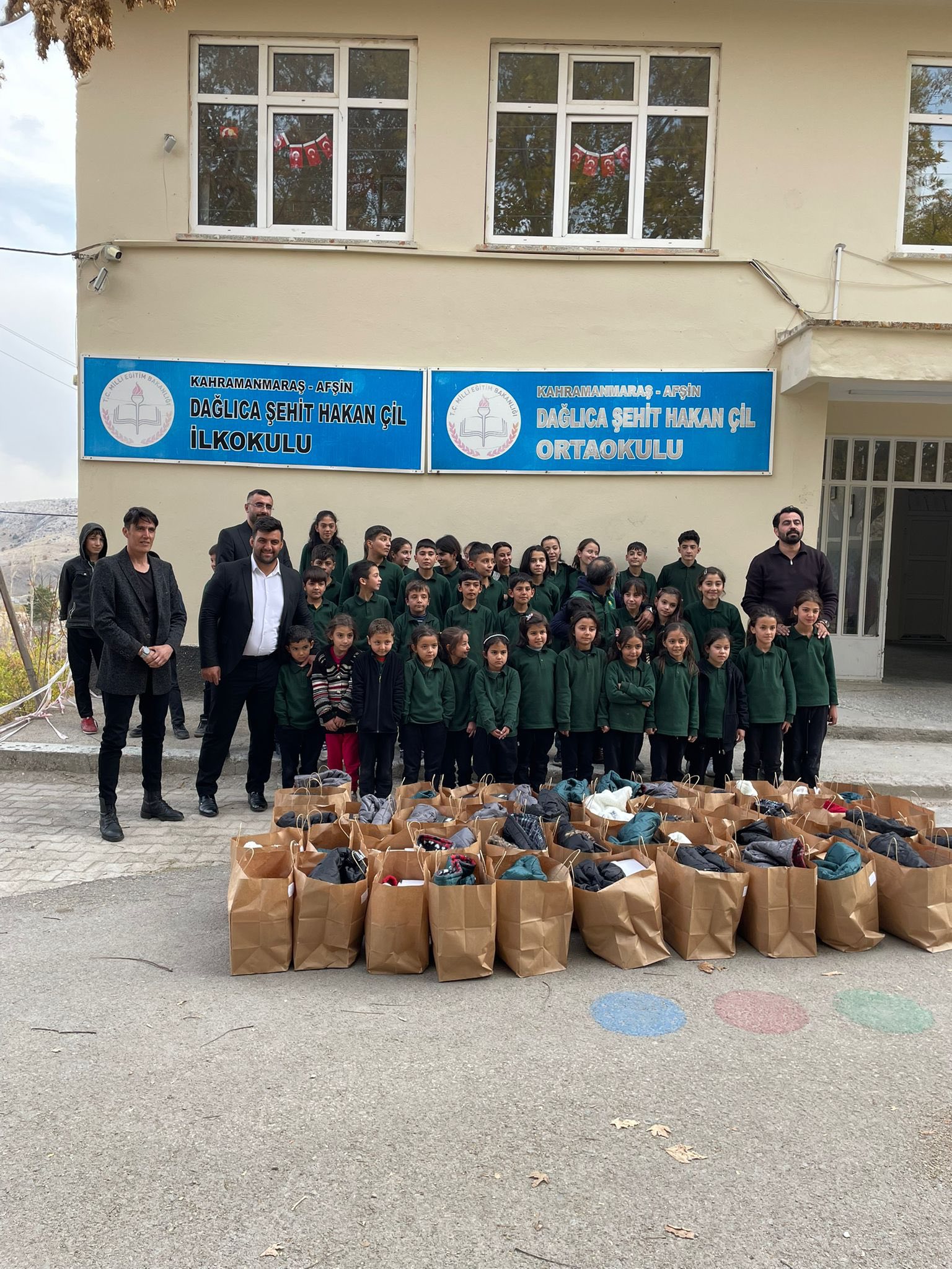 Afşin’de Öğrencilere Bot Ve Mont Hediye Edildi4