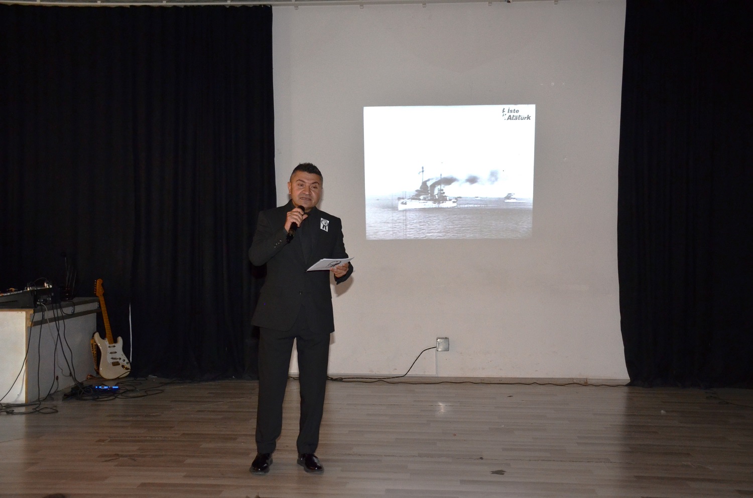 Afşin’de Öğrencilerle 10 Kasım Anma Programı Gerçekleşti (10)