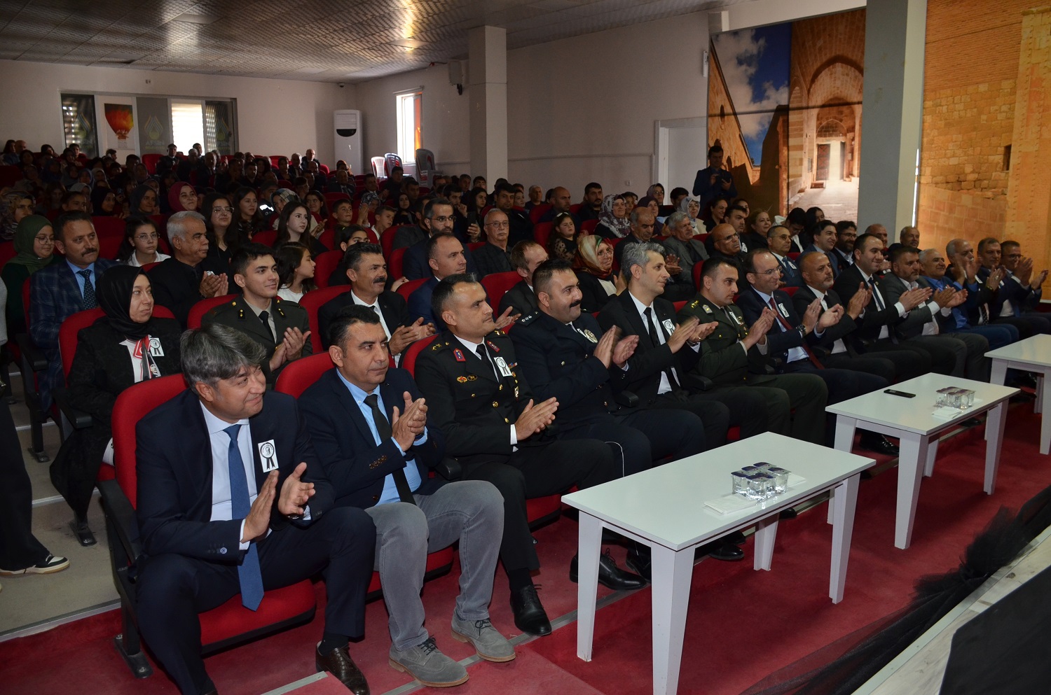 Afşin’de Öğrencilerle 10 Kasım Anma Programı Gerçekleşti (13)