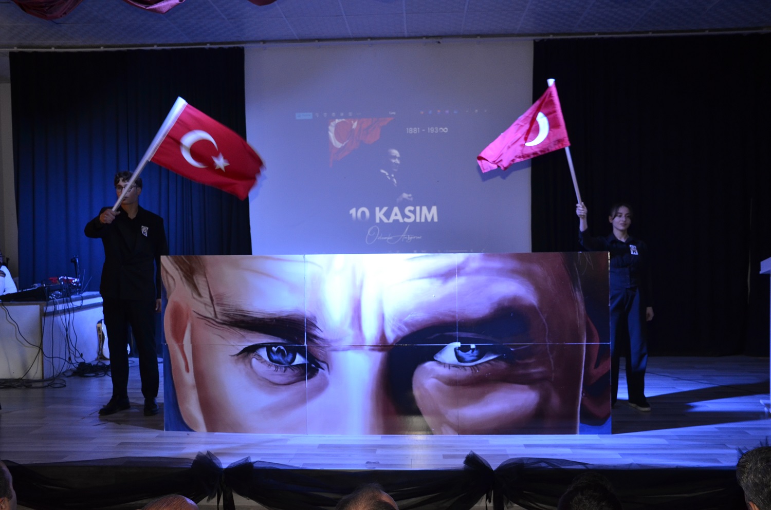 Afşin’de Öğrencilerle 10 Kasım Anma Programı Gerçekleşti (15)