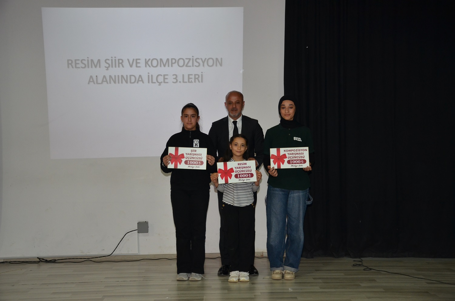 Afşin’de Öğrencilerle 10 Kasım Anma Programı Gerçekleşti (17)