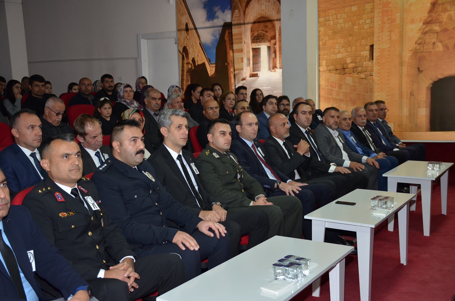 Afşin’de Öğrencilerle 10 Kasım Anma Programı Gerçekleşti (3)