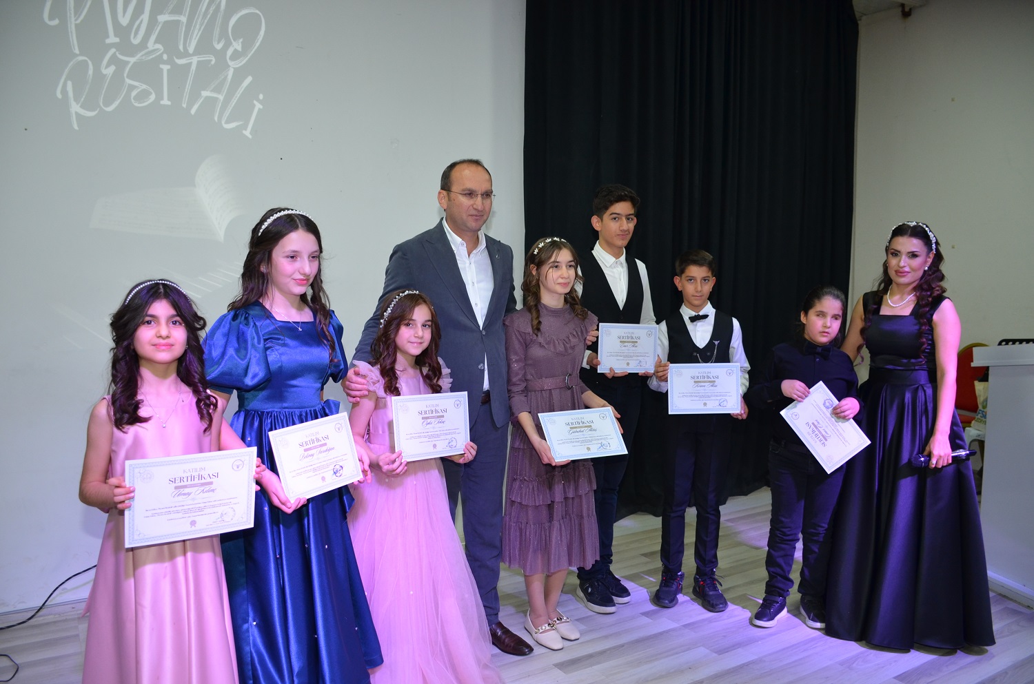 Afşin’de Piyano Resitali Sanatseverleri Büyüledi (18)