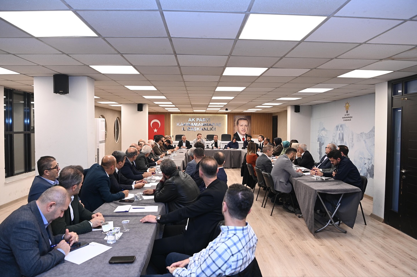 Ak Parti Kahramanmaraş Teşkilatı Haftalık Olağan İl Yönetim Kurulu Toplantısını Gerçekleştirdi1