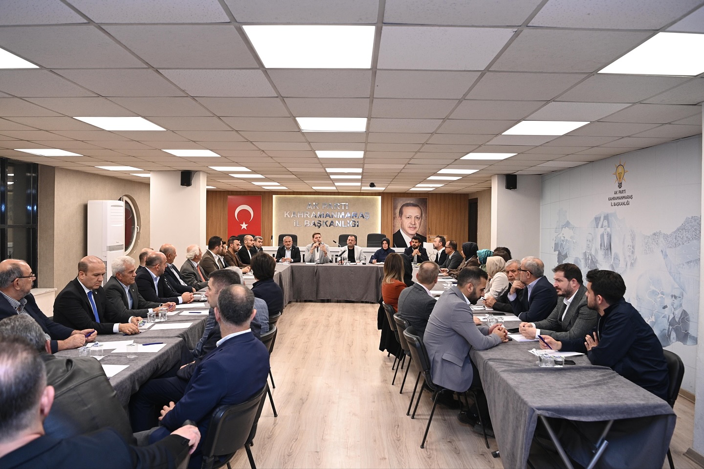 Ak Parti Kahramanmaraş Teşkilatı Haftalık Olağan İl Yönetim Kurulu Toplantısını Gerçekleştirdi3
