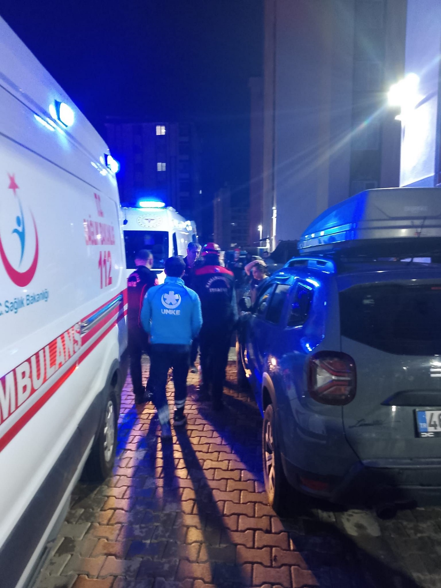 Asansör 6. Kattan Yere Çakıldı 1 Yaralı (4)