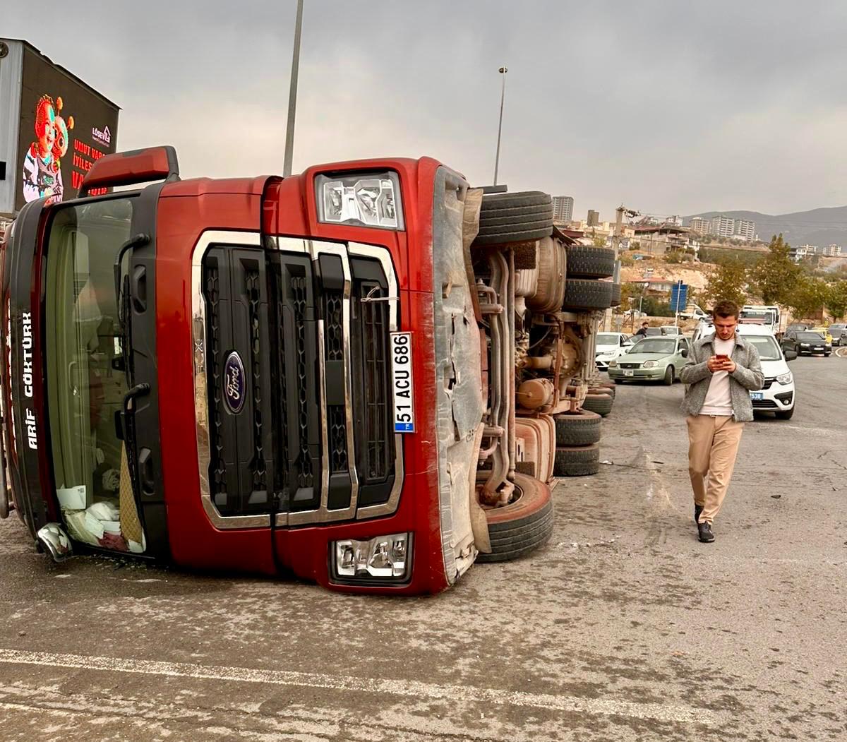 Balya Yüklü Tır 1