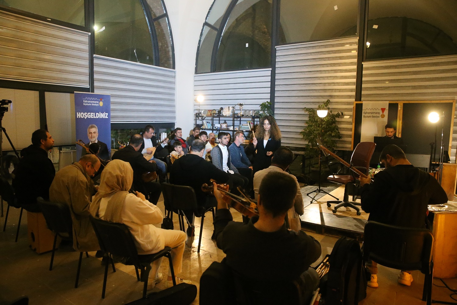 'Bir Başka Orkestra'nın Özel Bireyleri Müzikle Engelleri Aşıyor (9)