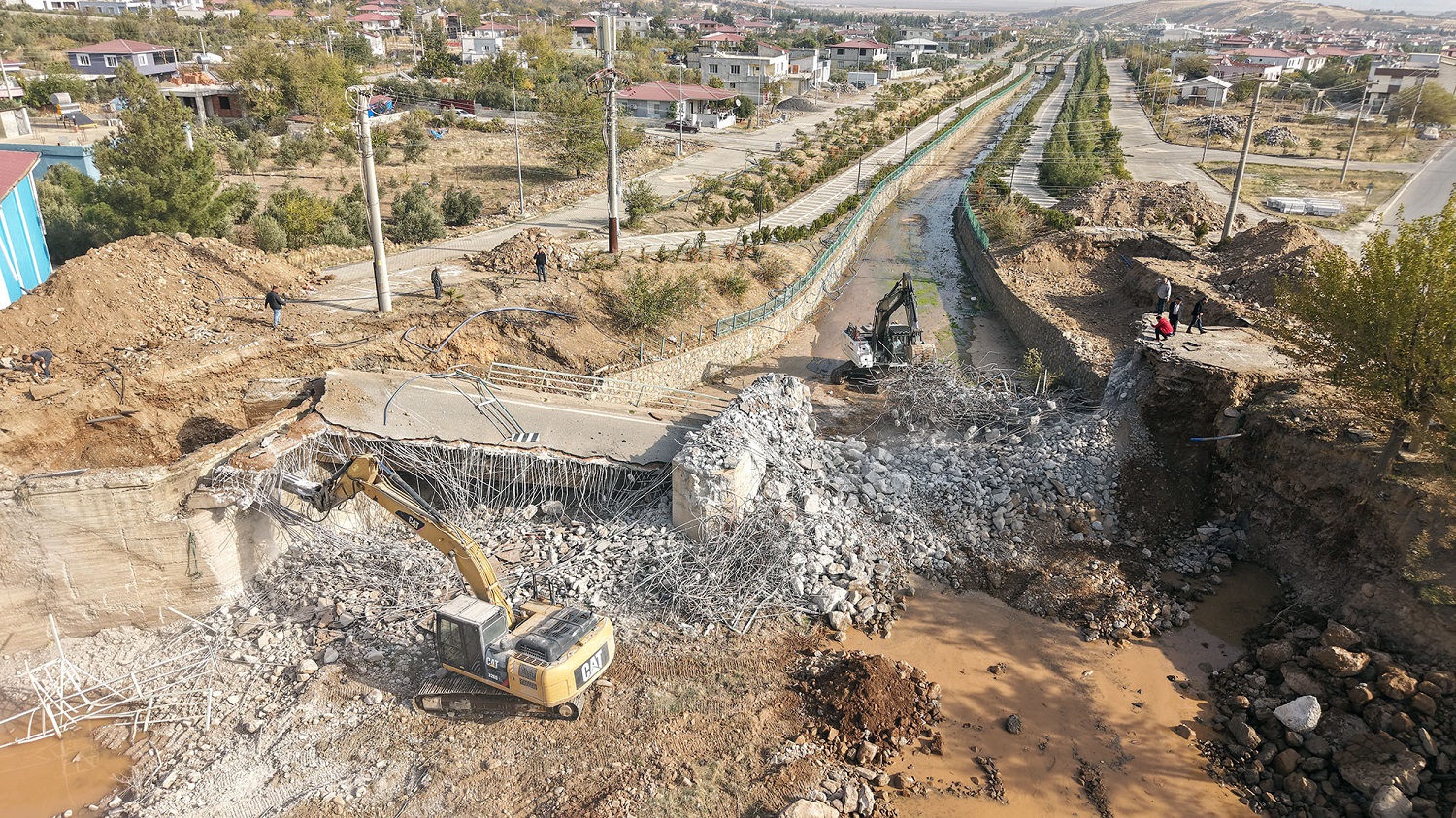 Büyükşehir’den Şekeroba’ya Yeni Köprü (3)