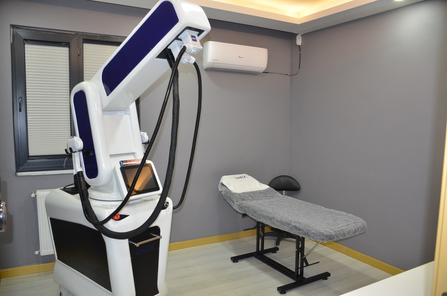 Estera Güzellik Salonu Afşin’de Hizmete Açıldı