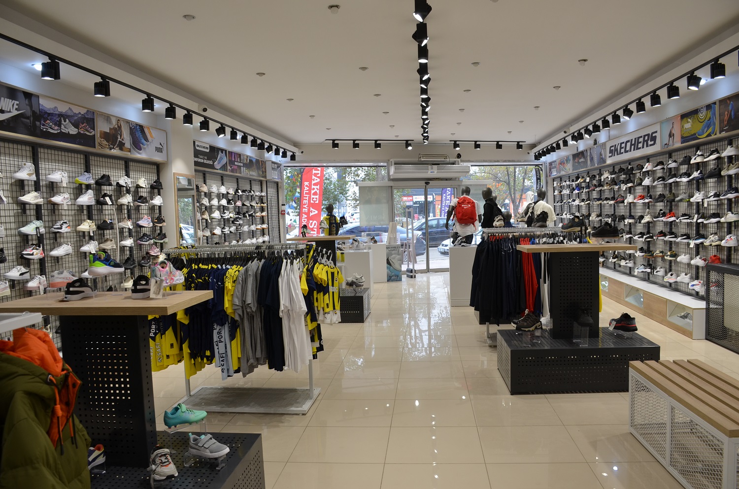 Dünyaca Ünlü Markalar Tek Çatı Altında (20)