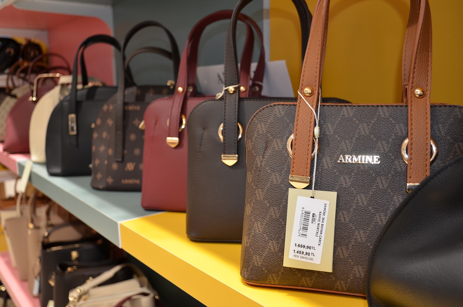 Dünyaca Ünlü Markalar Tek Çatı Altında (7)